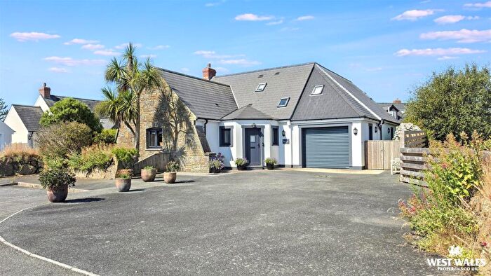 4 Bedroom Detached Bungalow For Sale In Maes Elfed, St. Davids, Haverfordwest, SA62