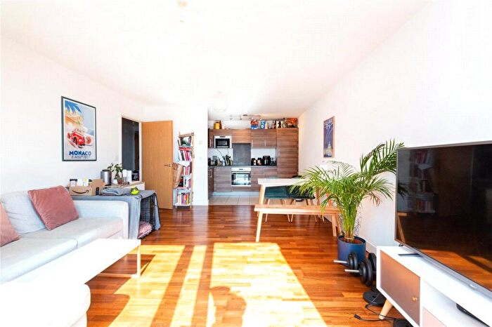 1 Bedroom Apartment For Sale In Labyrinth Tower, Dalston Square, London, E8
