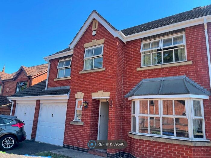 2 Bedroom Flat To Rent In Wych Elm Drive, Leamington Spa, CV31