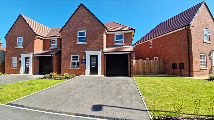 3 Bedroom Detached House To Rent In Tomkinson Heights, Hednesford, Cannock, Staffordshire, WS12