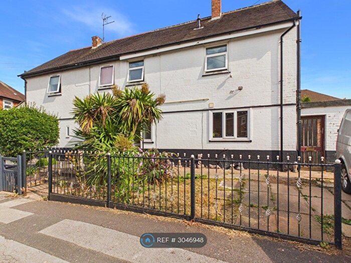 3 Bedroom Semi Detached House To Rent In Grant Avenue, Derby, DE21