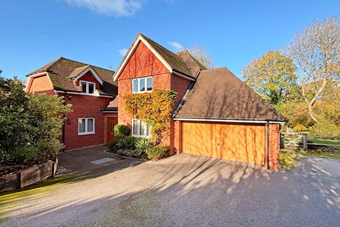5 Bedroom Detached House For Sale In Boundstone Road, Farnham, GU10