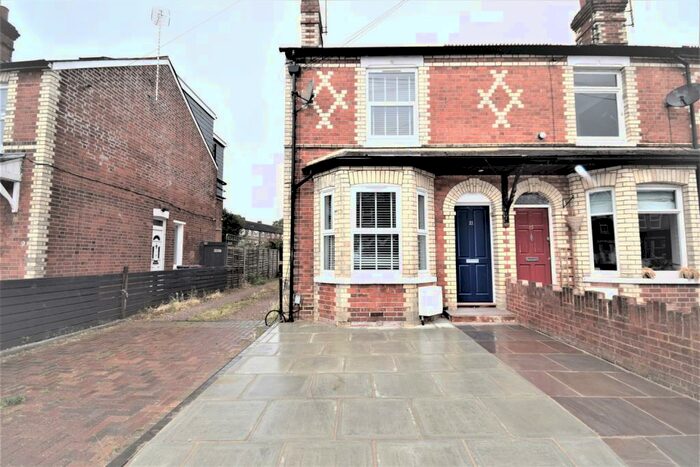 2 Bedroom End Of Terrace House To Rent In Washington Road, Reading, RG4