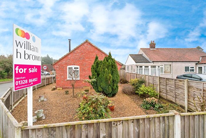 2 Bedroom Detached Bungalow For Sale In Warren Avenue, Fakenham, NR21