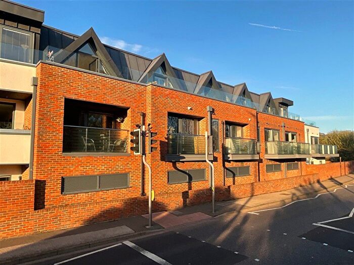2 Bedroom Flat For Sale In Prospect Road, Hythe, Kent, CT21