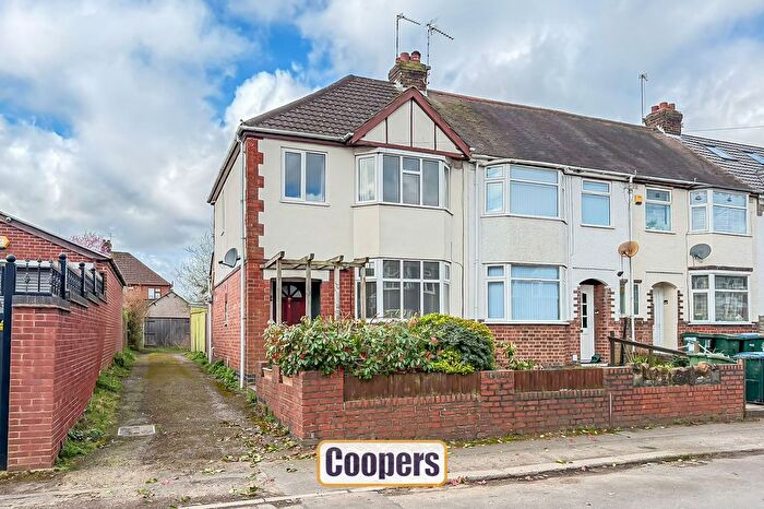 3 Bedroom End Terrace House For Sale In Hermits Croft, Cheylesmore, CV3