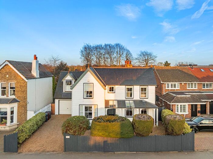 5 Bedroom Detached House For Sale In Wrotham Rd, Meopham, Gravesend, DA13