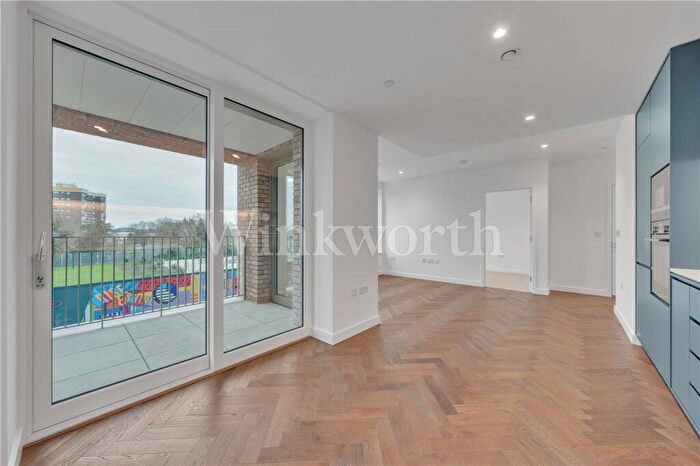 2 Bedroom Apartment To Rent In Ribbon Lane, London, NW2