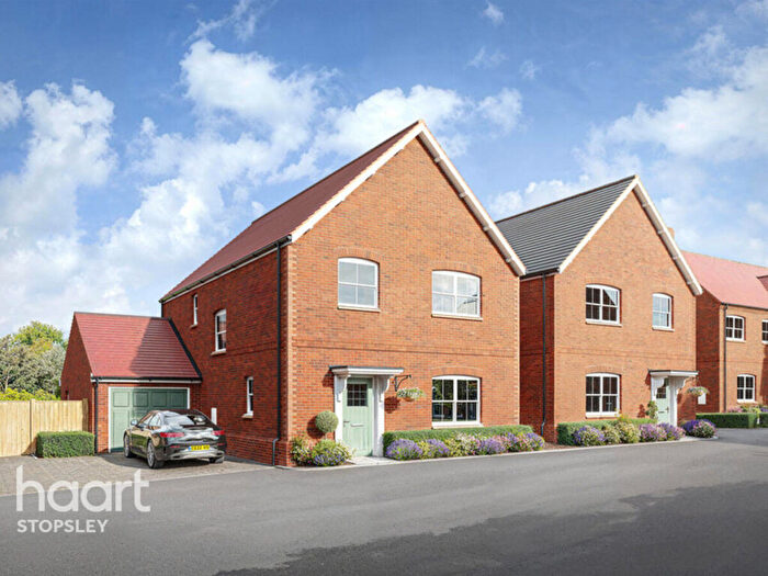 4 Bedroom Detached House For Sale In Wing Road, Stewkley Village, LU7