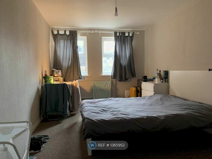 2 Bedroom Flat To Rent In Humber Road, Beeston, NG9