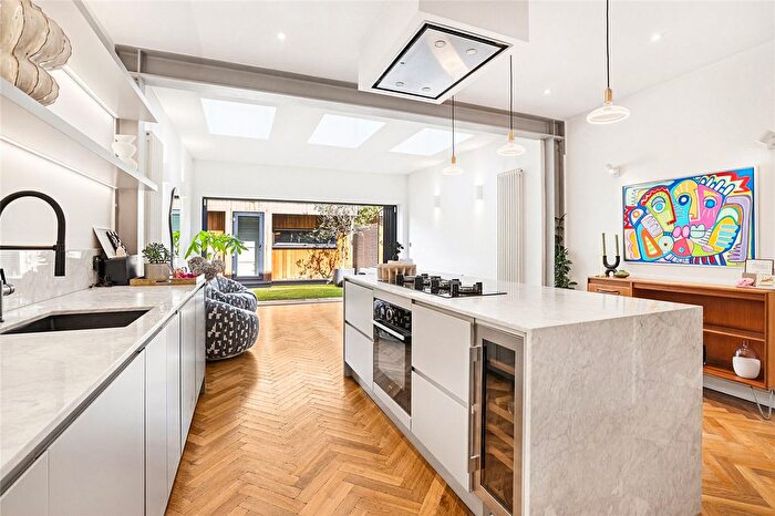 4 Bedroom Terraced House To Rent In Drayton Avenue, London, W13
