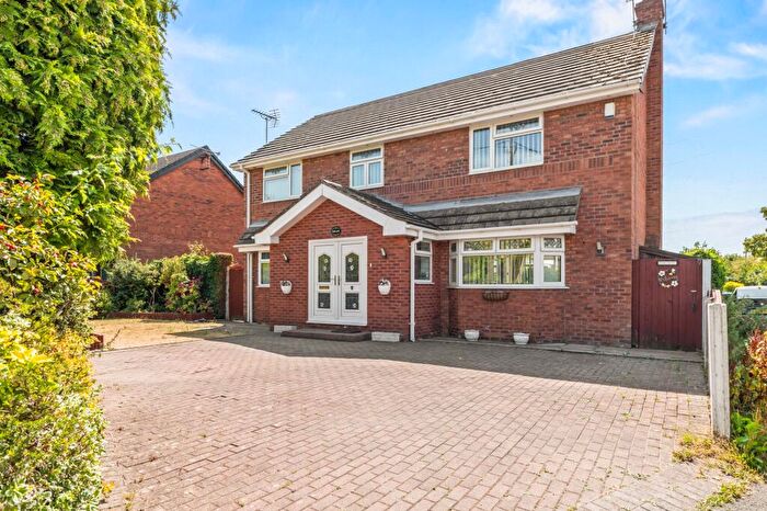 5 Bedroom Detached House For Sale In Ince Lane, Elton, CH2