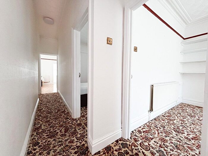1 Bedroom Flat To Rent In Hengrove Road, Bristol, BS4