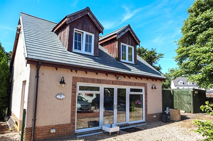 4 Bedroom Detached House For Sale In Hyndford Road, Lanark, South Lanarkshire, ML11