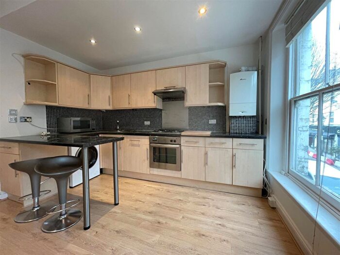 1 Bedroom Flat For Sale In Battersea High Street, Battersea Village, SW11