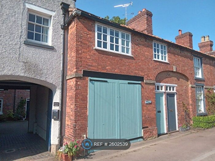 1 Bedroom Flat To Rent In Uttoxeter Road, Abbots Bromley, WS15