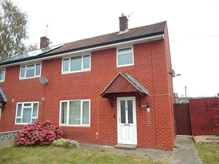 3 Bedroom Semi-Detached House To Rent In Woodland View, Caldicot, NP26