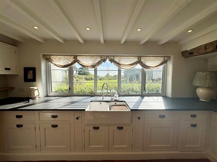 5 Bedroom Detached House To Rent In Walton Hill, Clent, Stourbridge, DY9