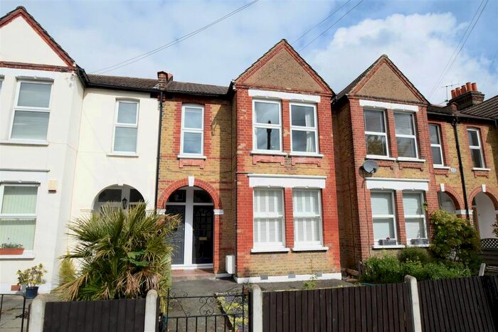 1 Bedroom Flat To Rent In Birkbeck Road, Beckenham, BR3