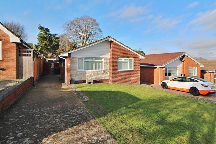 3 Bedroom Detached Bungalow For Sale In St Johns Avenue, Purbrook, PO7