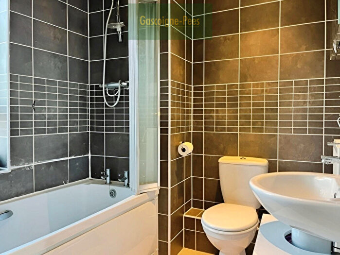 2 Bedroom Apartment To Rent In Sinclair Drive, Basingstoke, RG21