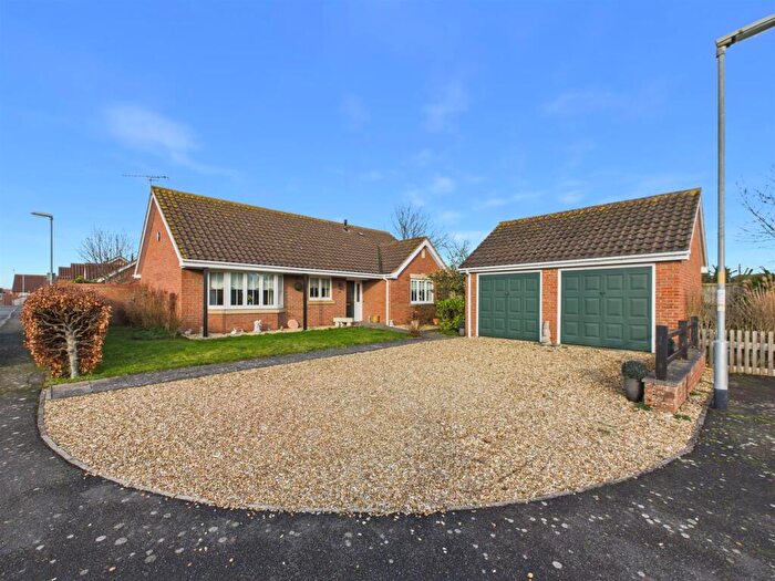 3 Bedroom Detached Bungalow For Sale In Hawthorn Drive, Mablethorpe, LN12