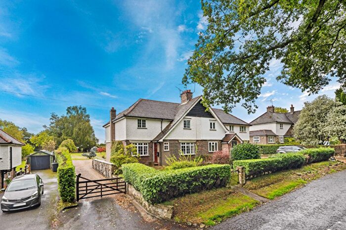 3 Bedroom Semi-Detached House For Sale In Hartfield, TN7