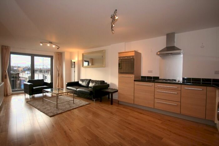 1 Bedroom Flat To Rent In Clyde Street, City Centre, Glasgow, G1