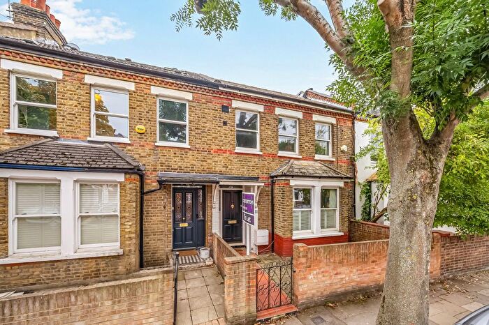 3 Bedroom Terraced House To Rent In Darwin Road, Ealing, W5