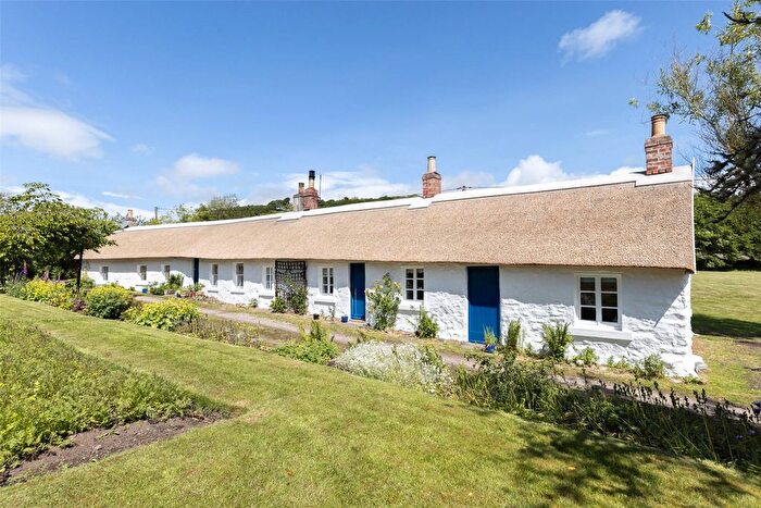 3 Bedroom Detached Bungalow For Sale In Old Burnside Cottages, Rait, Perth, Perth And Kinross, PH2