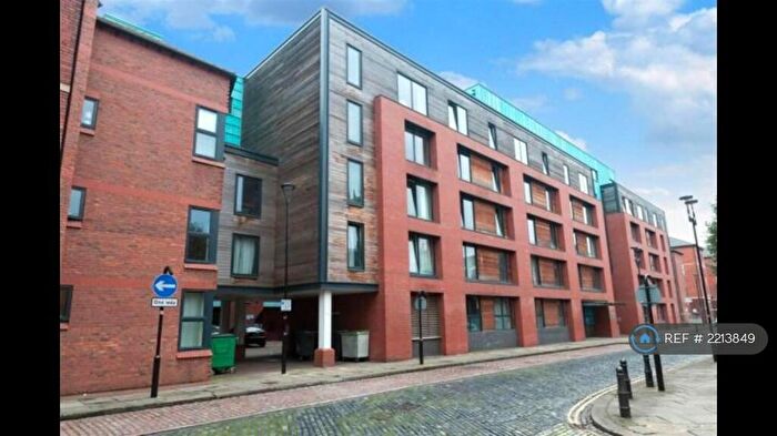 1 Bedroom Flat To Rent In The Chandlers, Leeds, LS2
