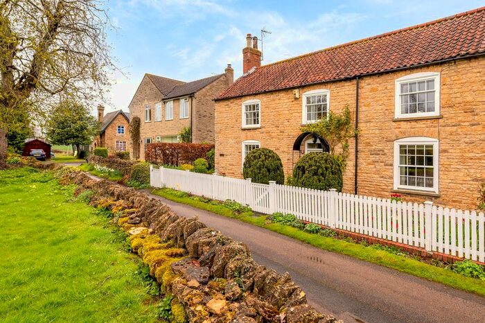 3 Bedroom Cottage For Sale In Brattleby, Lincoln, LN1