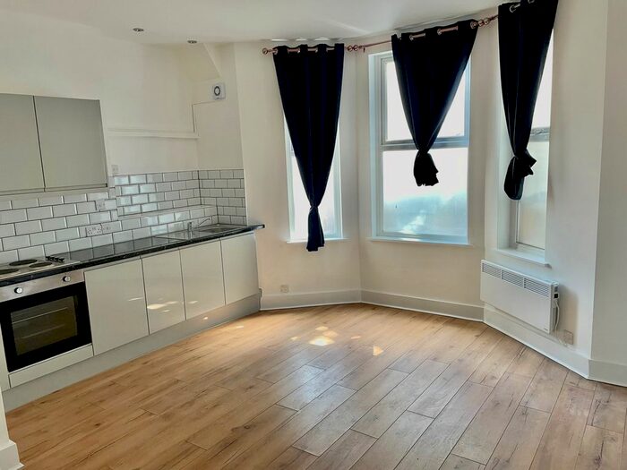 Studio To Rent In Loveridge Road, Kilburn, NW6