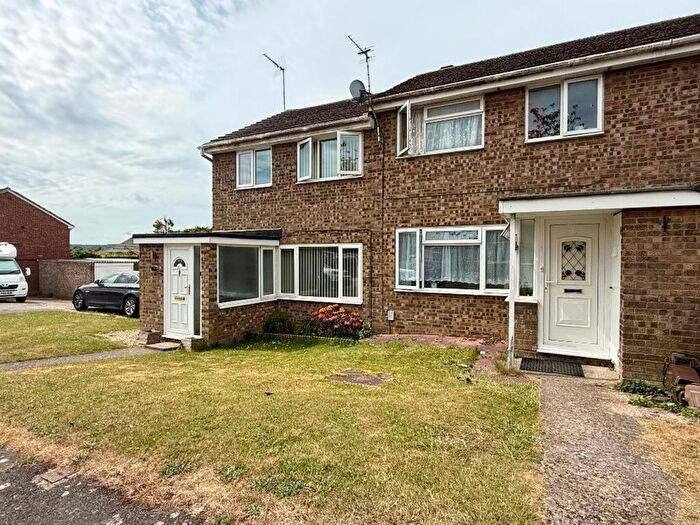 3 Bedroom Terraced House For Sale In Englands Avenue, Dunstable, LU6