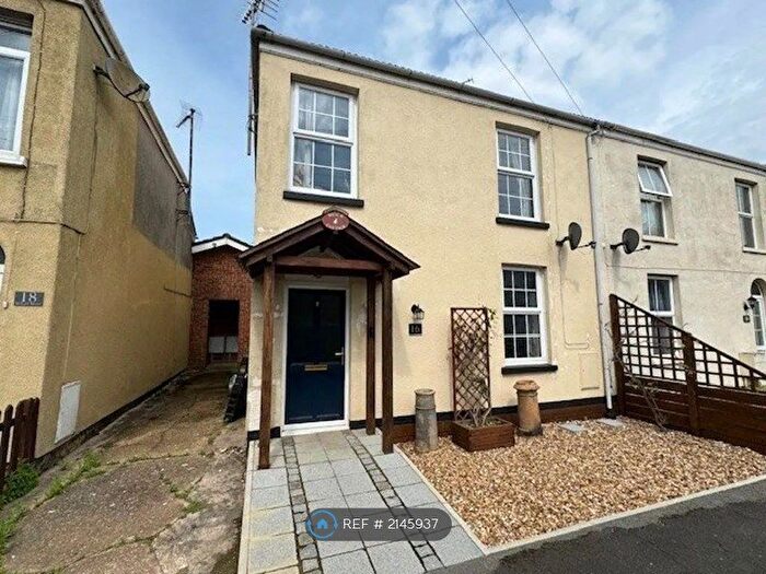 4 Bedroom Semi-Detached House To Rent In Wharf Street, Sutton Bridge, PE12