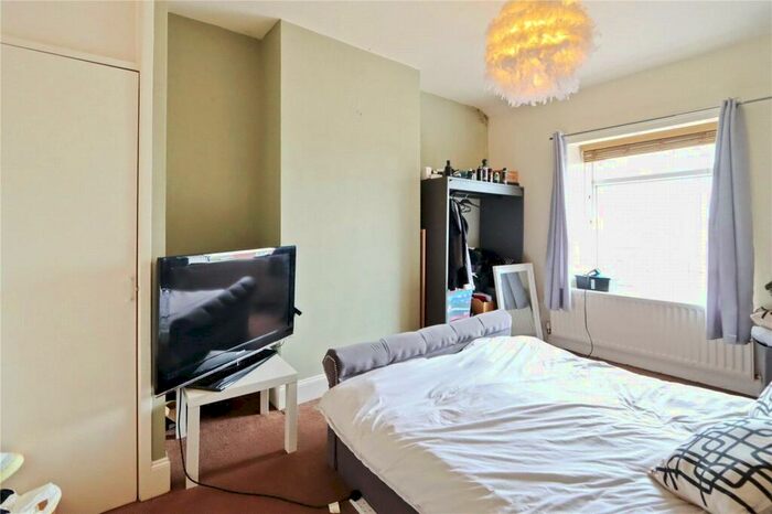 2 Bedroom End Of Terrace House To Rent In North Cross Street, Consett, Durham, DH8