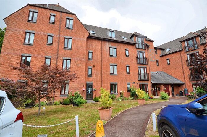 2 Bedroom Retirement Property For Sale In Barnaby Mead, Gillingham, SP8