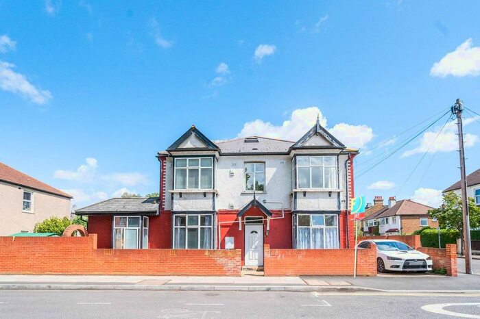 3 Bedroom Property To Rent In Cavendish Road, Colliers Wood, London, SW19