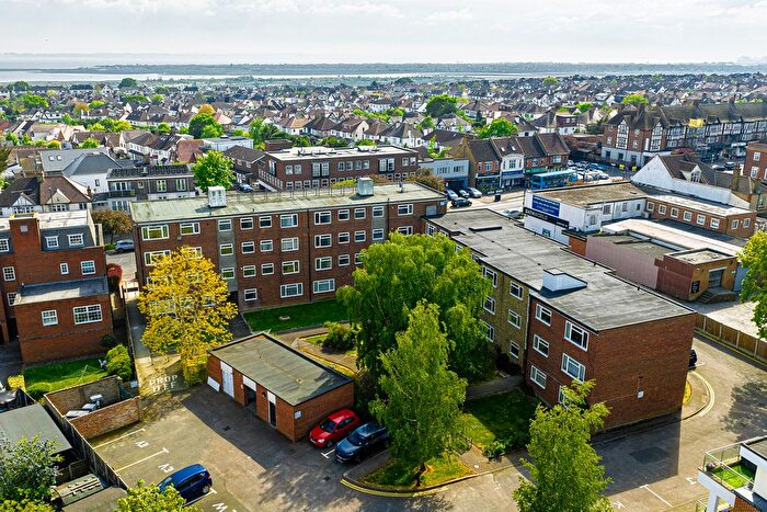 2 Bedroom Flat To Rent In London Road, Leigh-On-Sea, SS9