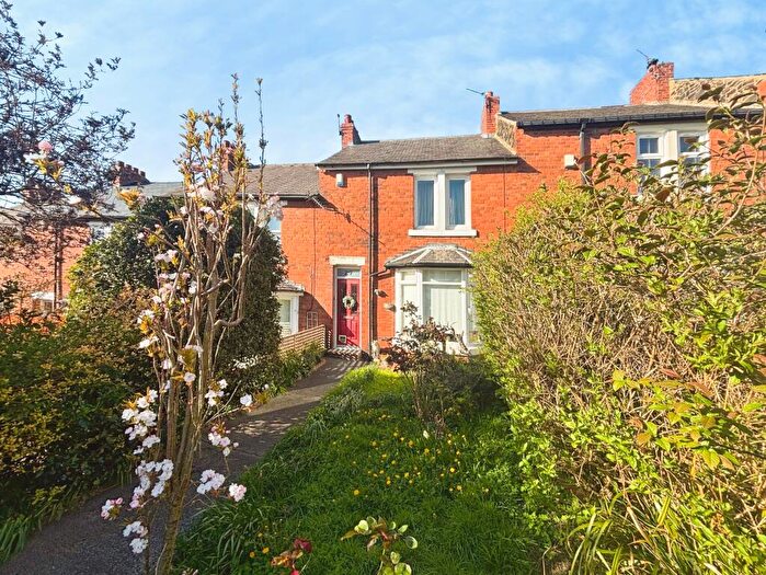 2 Bedroom Terraced House For Sale In Derwent Gardens, Low Fell, Gateshead, NE9