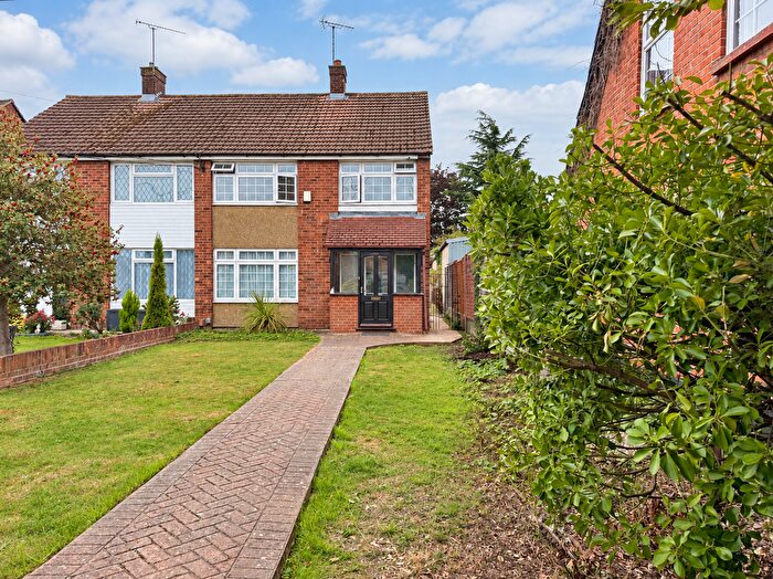 3 Bedroom Semi Detached House To Rent In London Road, Benfleet, SS7