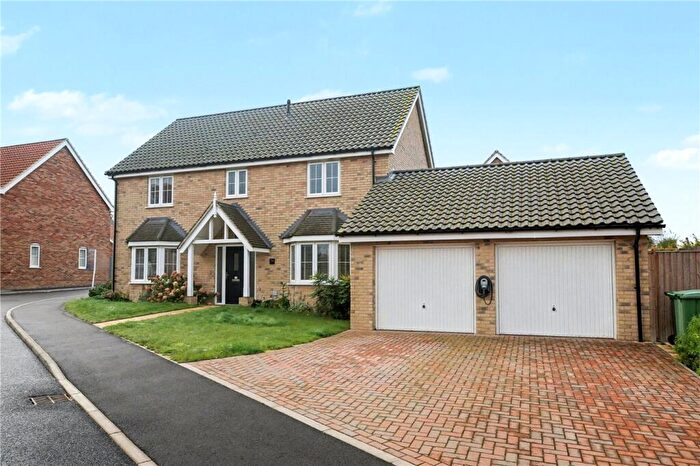 4 Bedroom Detached House For Sale In Bobbins Way, Swardeston, Norwich, Norfolk, NR14