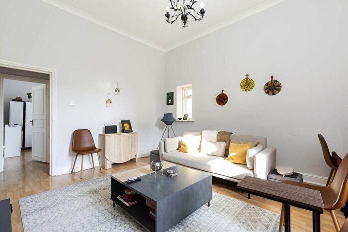 1 Bedroom Flat To Rent In Dyne Road, Kilburn, NW6