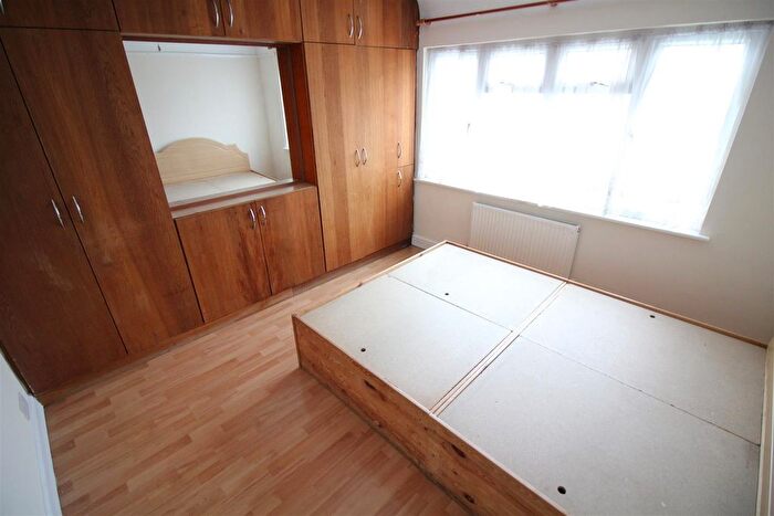 3 Bedroom Property To Rent In Waltham Avenue, Hayes, UB3