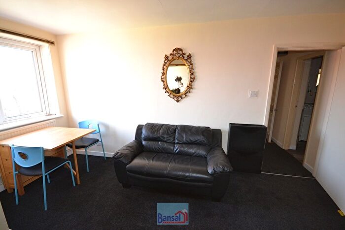 1 Bedroom Flat To Rent In Trinity Walk, City Centre, CV1