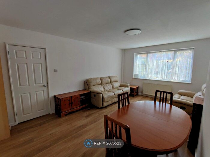 4 Bedroom Terraced House To Rent In Upper Tulse Hill, London, SW2