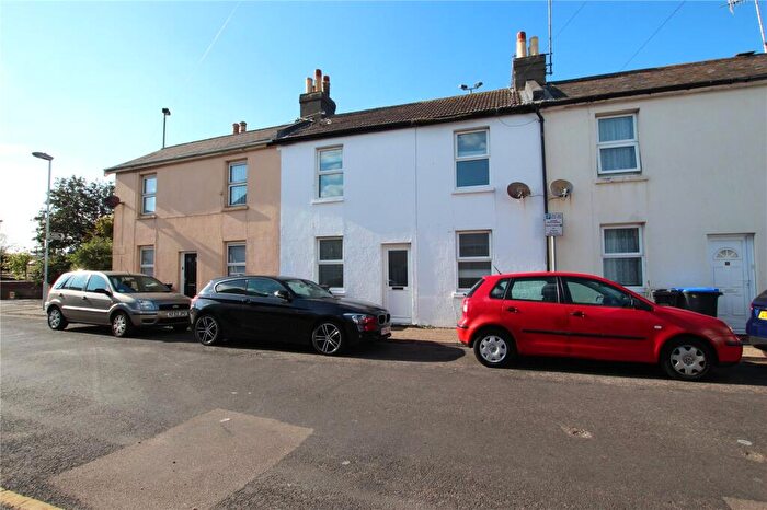 2 Bedroom Terraced House To Rent In Station Road, Worthing, West Sussex, BN11