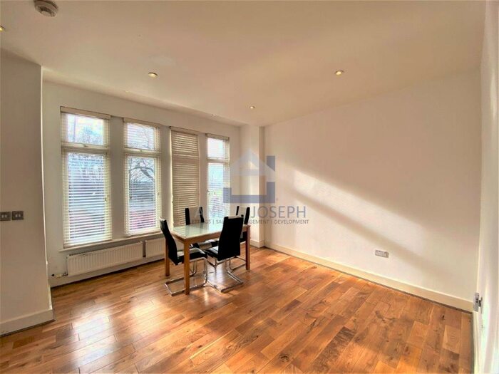 1 Bedroom Flat To Rent In Streatham Common North, Streatham, SW16