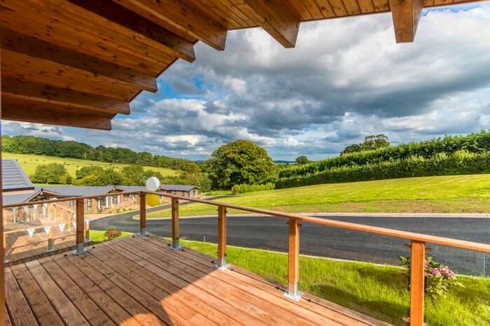 2 Bedroom Mobile/park Home For Sale In Hill View, Lower Bardley Court, Stottesdon, DY14