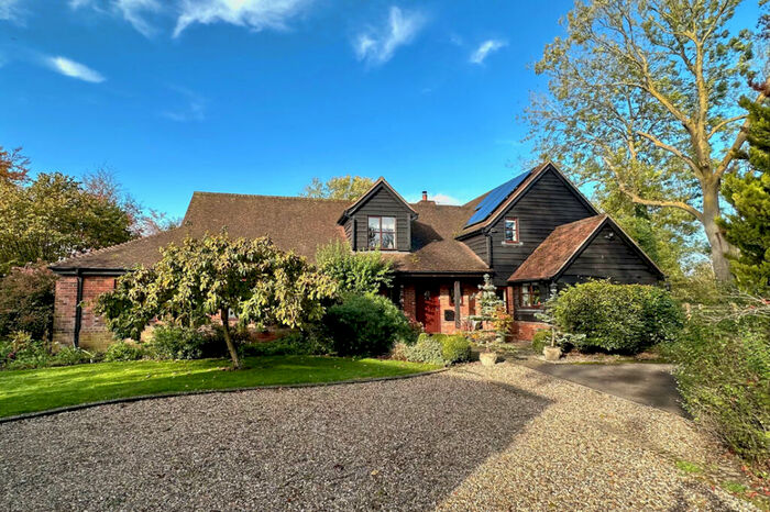 5 Bedroom Detached House For Sale In Hithercroft, South Moreton, OX11